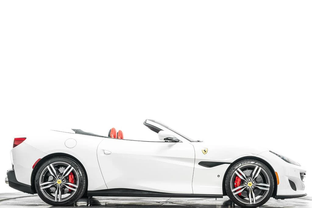 2019 Ferrari Portofino - Image 2 of 31