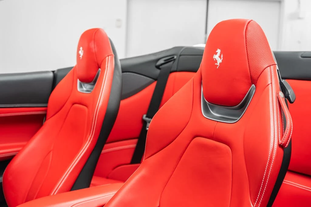 2019 Ferrari Portofino - Image 27 of 31
