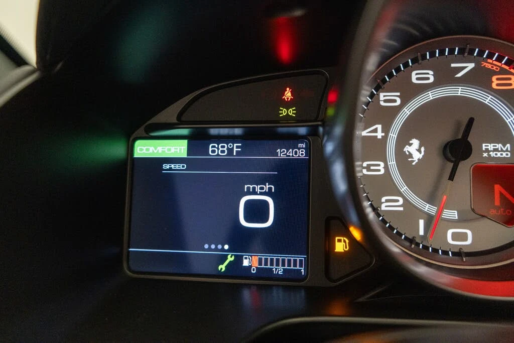 2019 Ferrari Portofino - Image 22 of 31