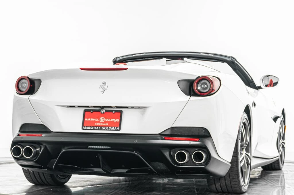 2019 Ferrari Portofino - Image 9 of 31