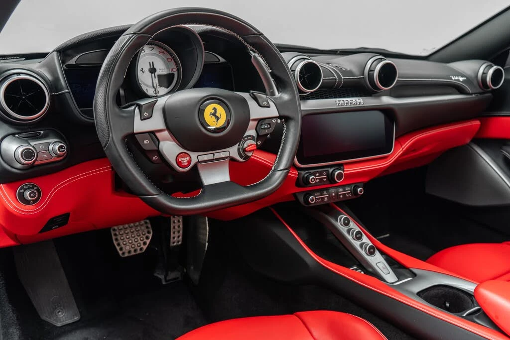 2019 Ferrari Portofino - Image 13 of 31