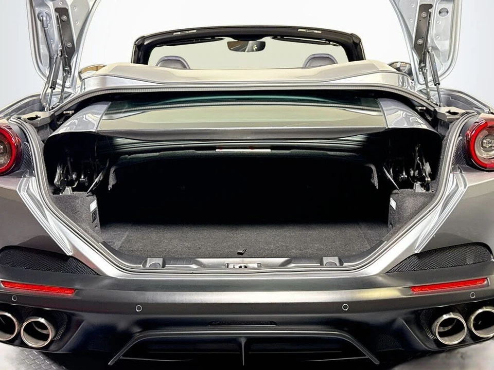 2019 Ferrari Portofino - Image 27 of 29