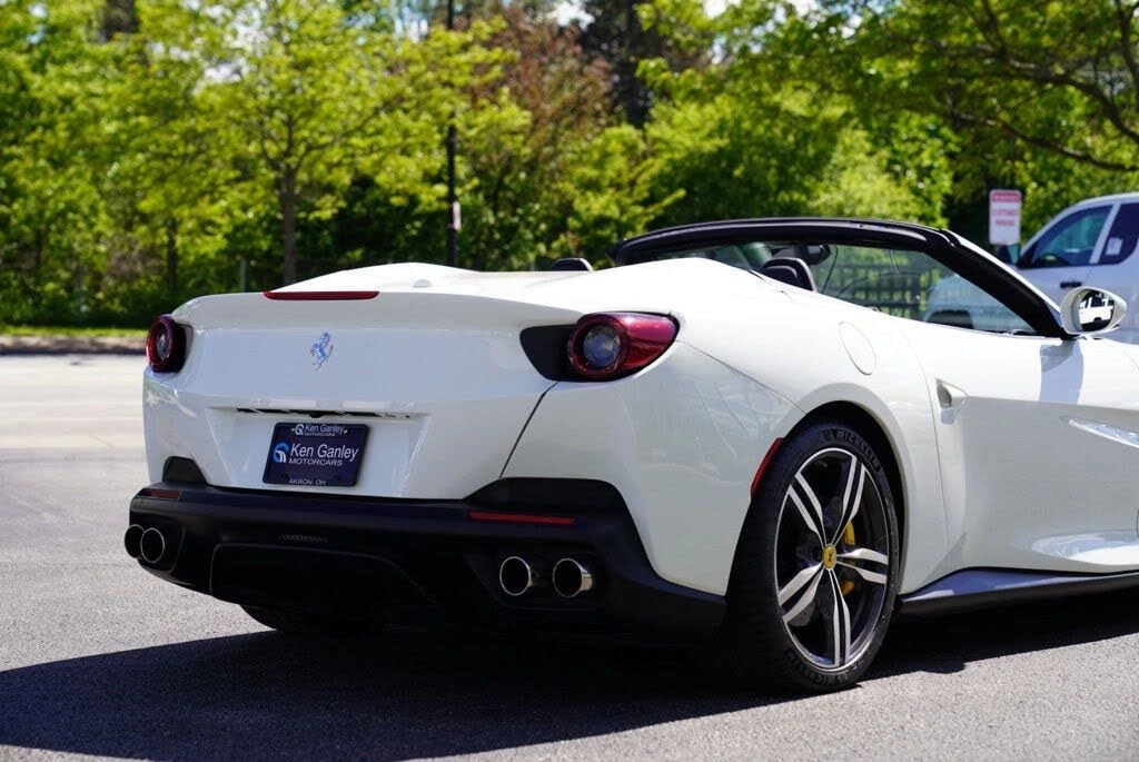 2019 Ferrari Portofino - Image 18 of 31