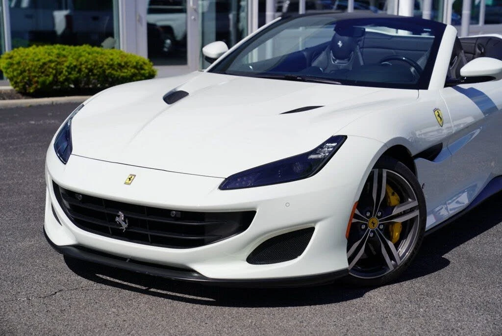 2019 Ferrari Portofino - Image 2 of 31