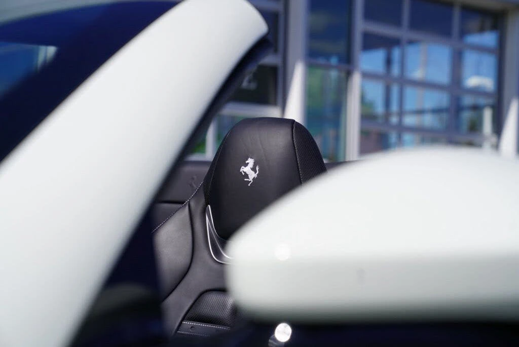 2019 Ferrari Portofino - Image 12 of 31