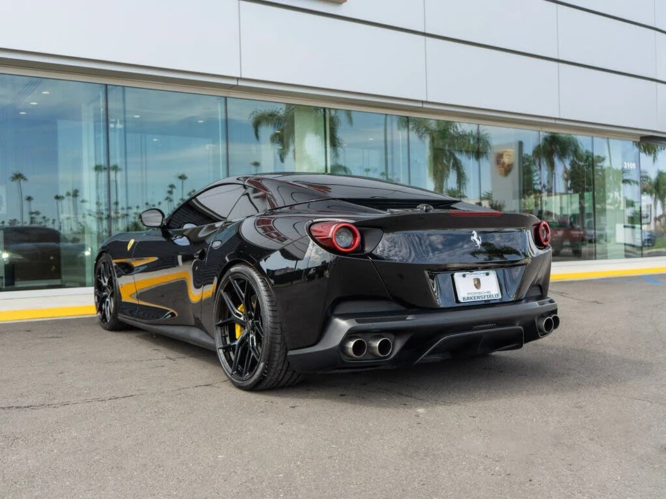 2019 Ferrari Portofino - Image 3 of 31