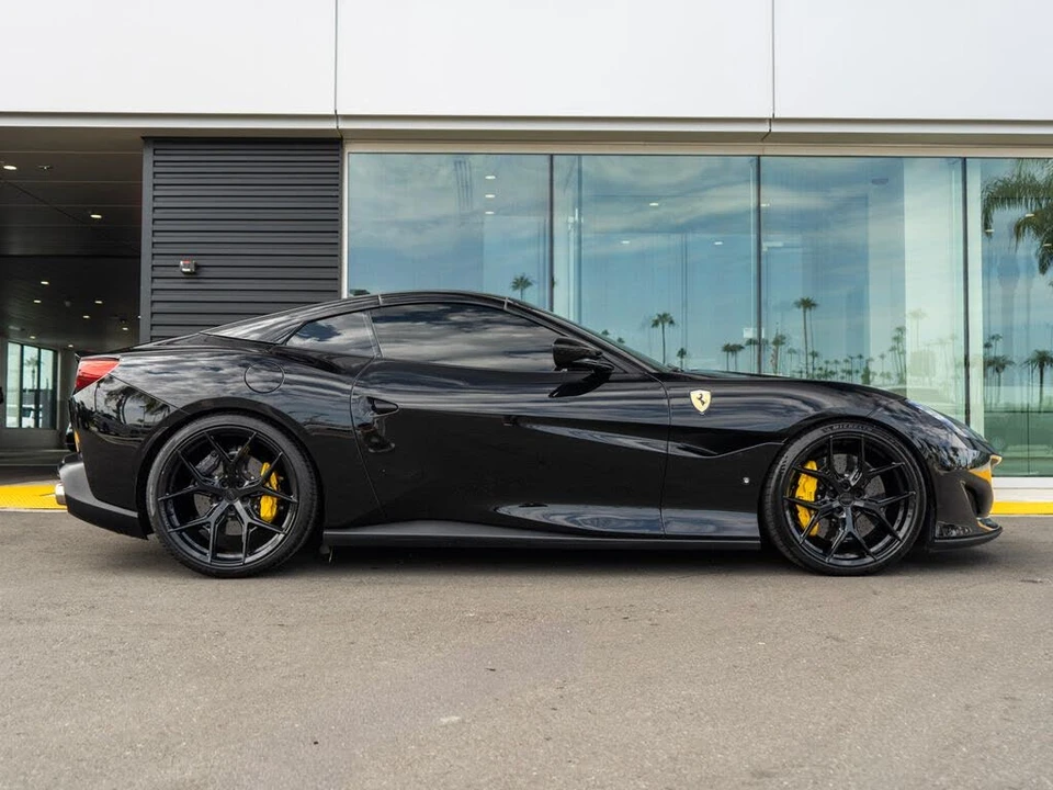 2019 Ferrari Portofino - Image 8 of 31