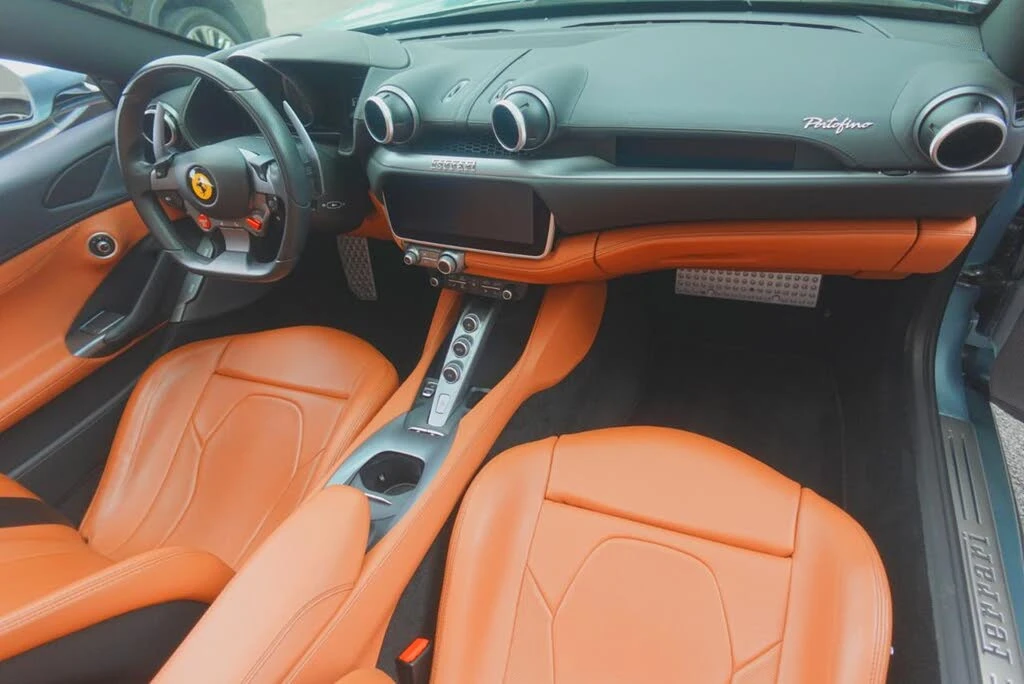 2019 Ferrari Portofino - Image 10 of 25