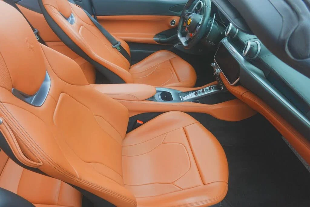 2019 Ferrari Portofino - Image 11 of 25