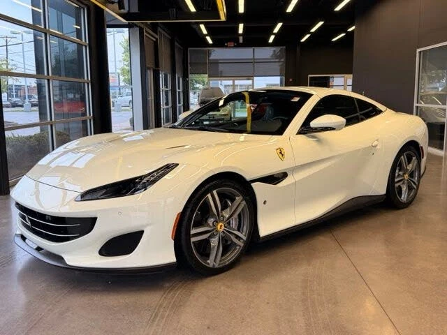 2019 Ferrari Portofino - Image 2 of 31