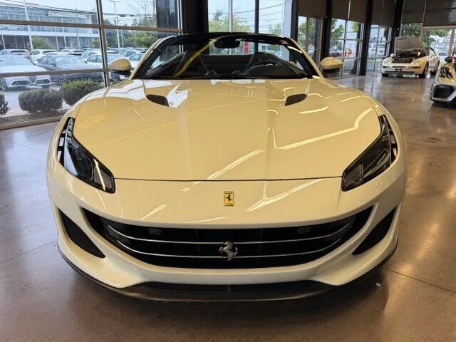 2019 Ferrari Portofino - Image 14 of 31