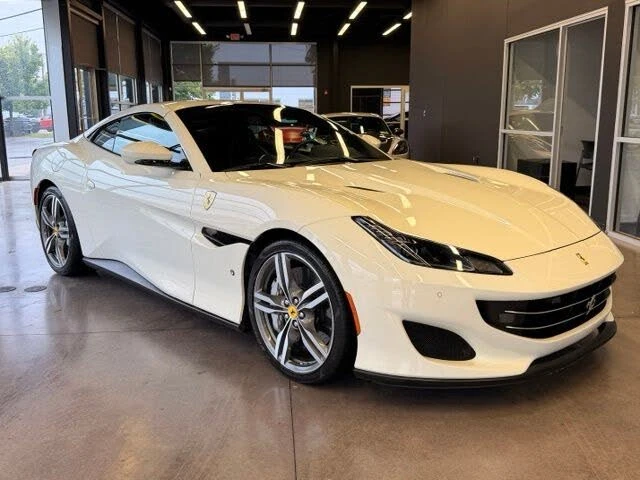 2019 Ferrari Portofino - Image 7 of 31