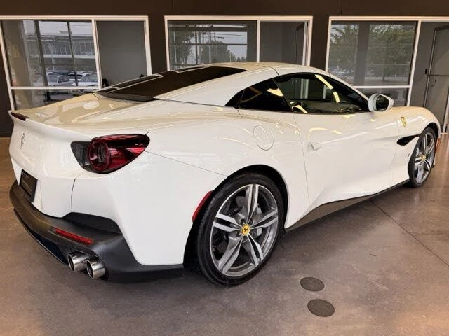 2019 Ferrari Portofino - Image 11 of 31