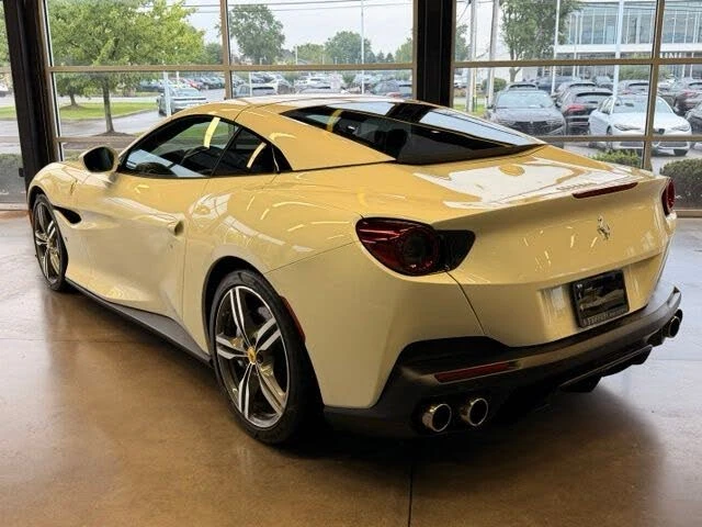 2019 Ferrari Portofino - Image 6 of 31