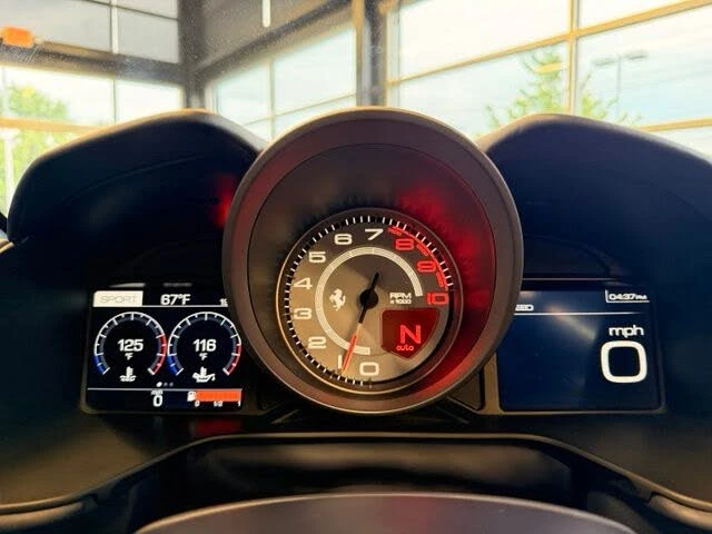 2019 Ferrari Portofino - Image 23 of 31