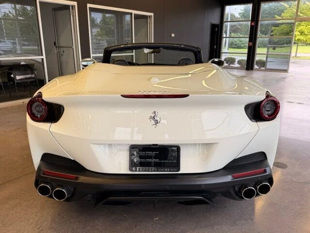 2019 Ferrari Portofino - Image 13 of 31