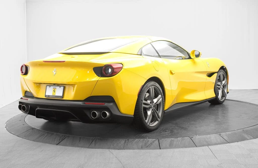 2019 Ferrari Portofino - Image 11 of 31