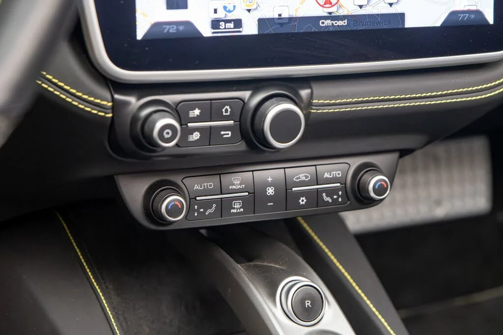 2019 Ferrari Portofino - Image 30 of 31