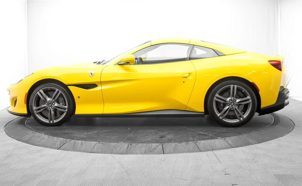 2019 Ferrari Portofino - Image 14 of 31