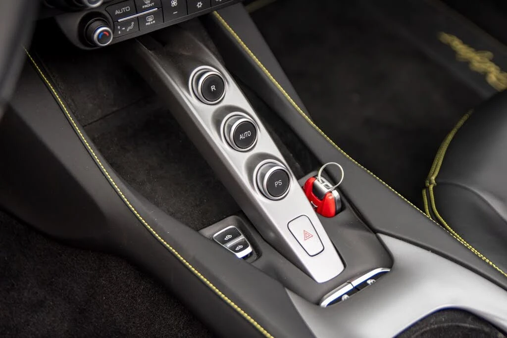 2019 Ferrari Portofino - Image 29 of 31