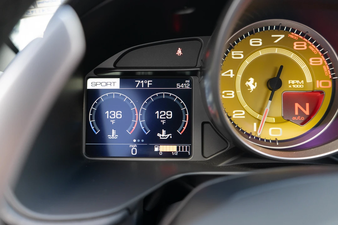 2019 Ferrari Portofino - Image 17 of 31