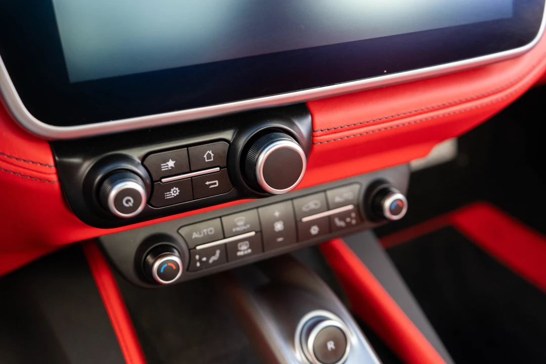 2019 Ferrari Portofino - Image 22 of 31