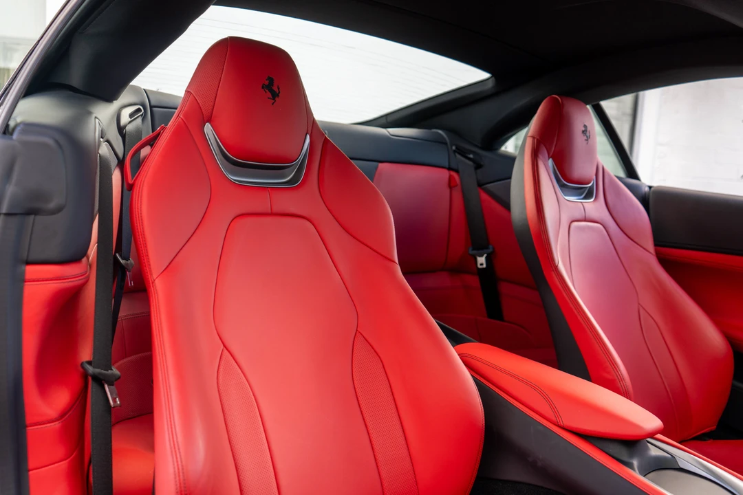 2019 Ferrari Portofino - Image 30 of 31
