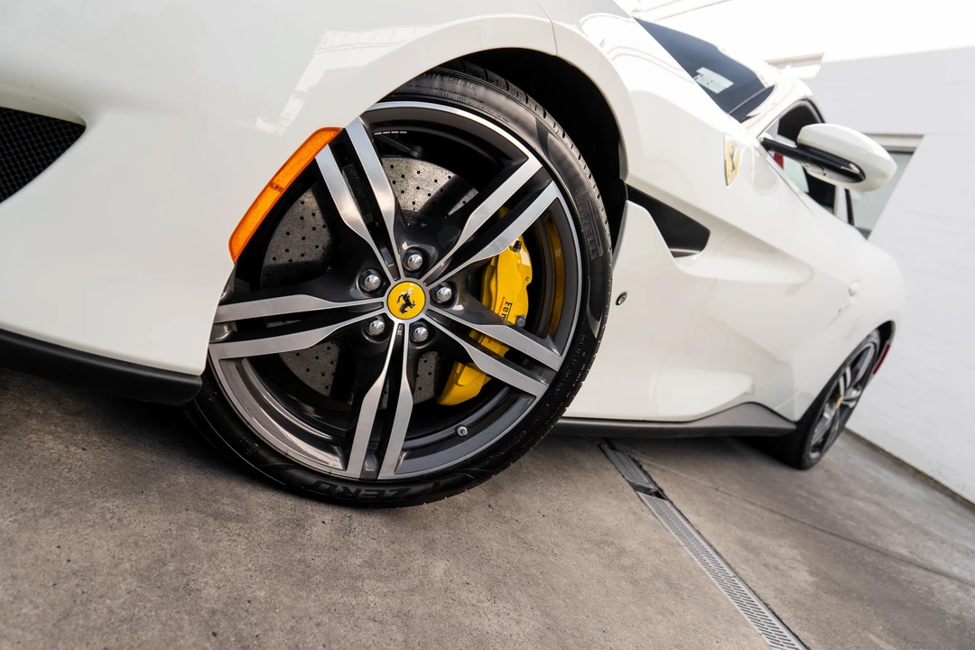2019 Ferrari Portofino - Image 4 of 31
