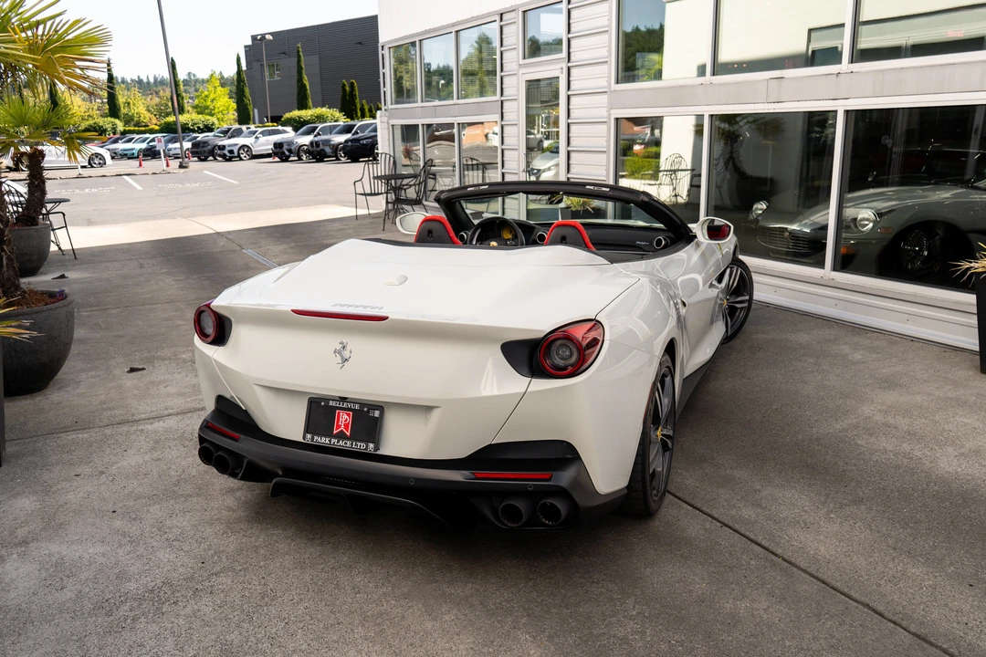 2019 Ferrari Portofino - Image 6 of 31