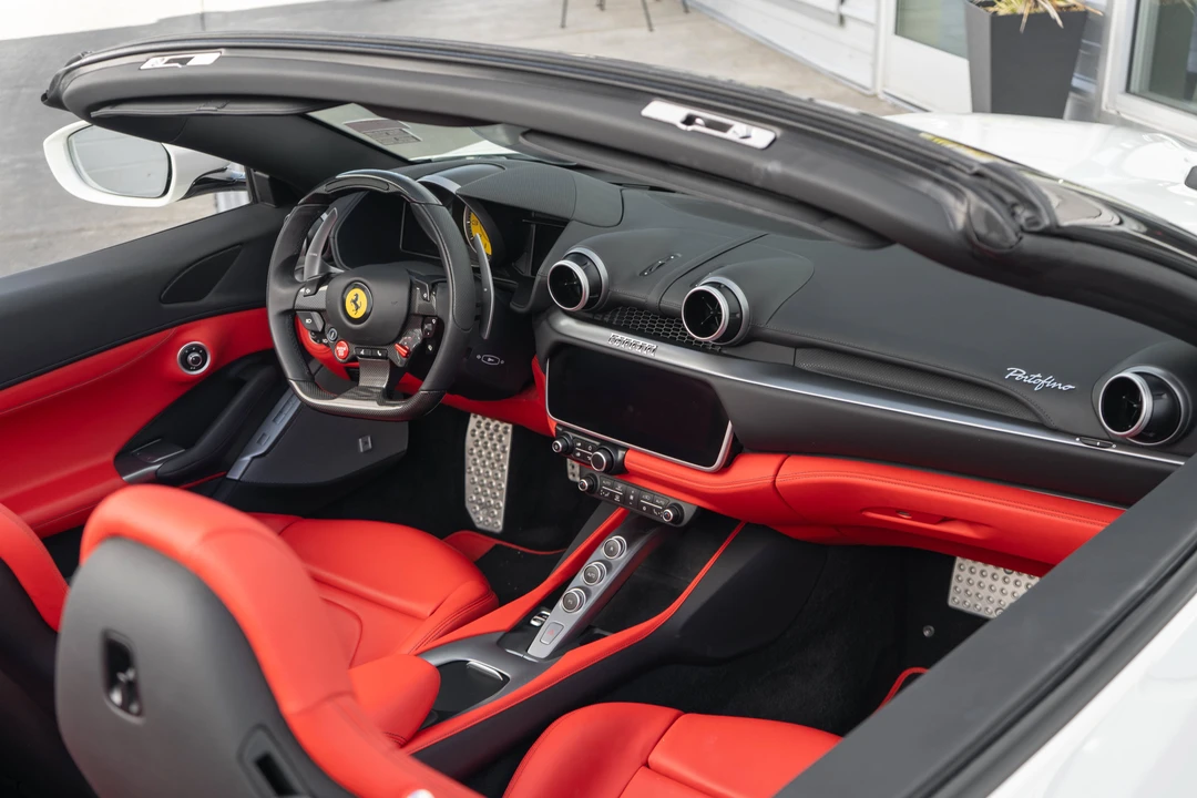 2019 Ferrari Portofino - Image 8 of 31