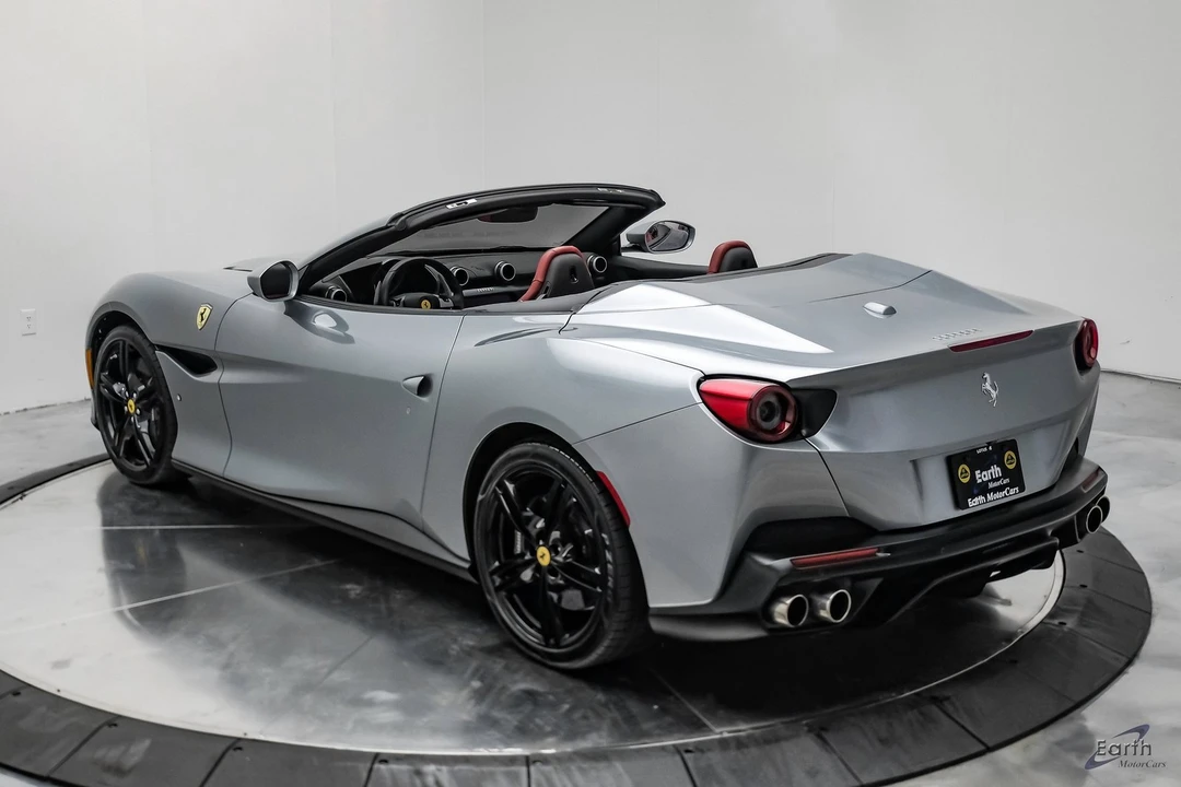 2019 Ferrari Portofino - Image 14 of 21