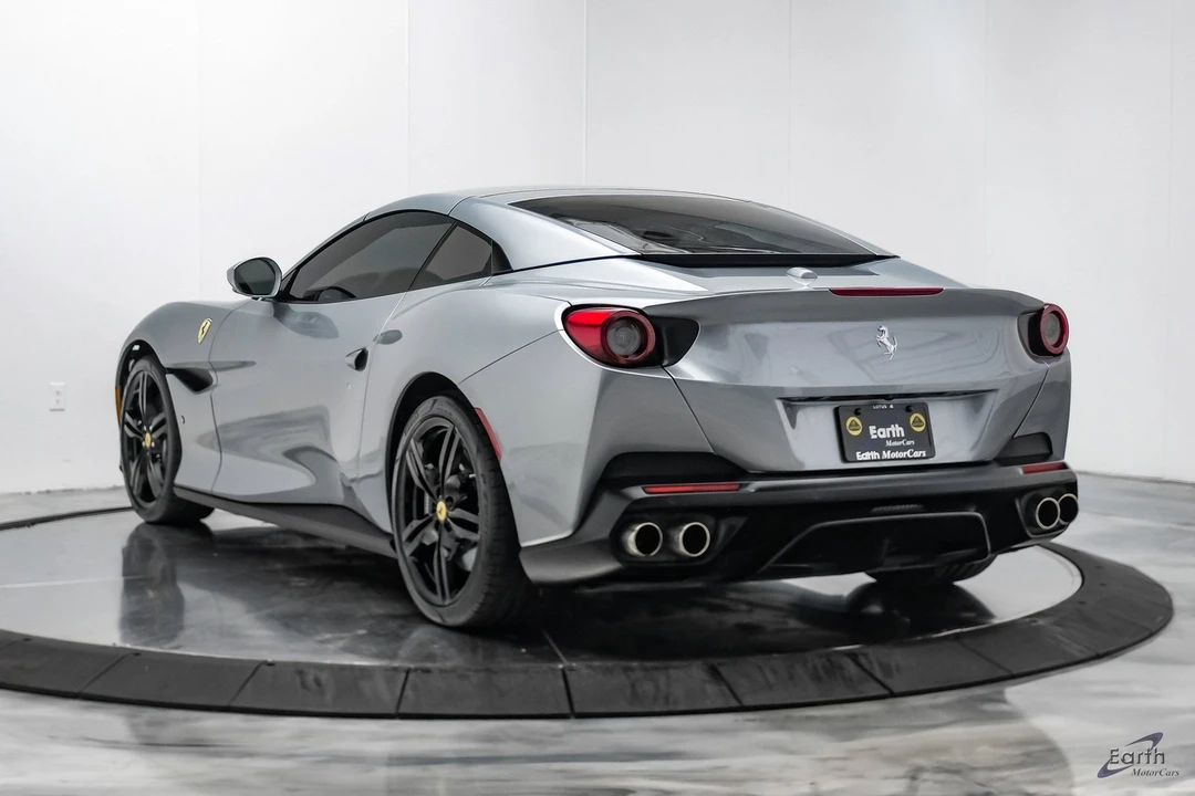 2019 Ferrari Portofino - Image 11 of 12