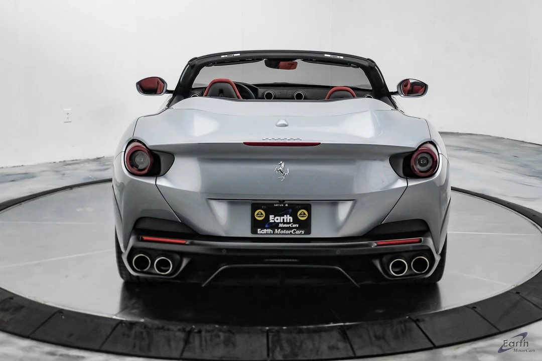 2019 Ferrari Portofino - Image 16 of 21