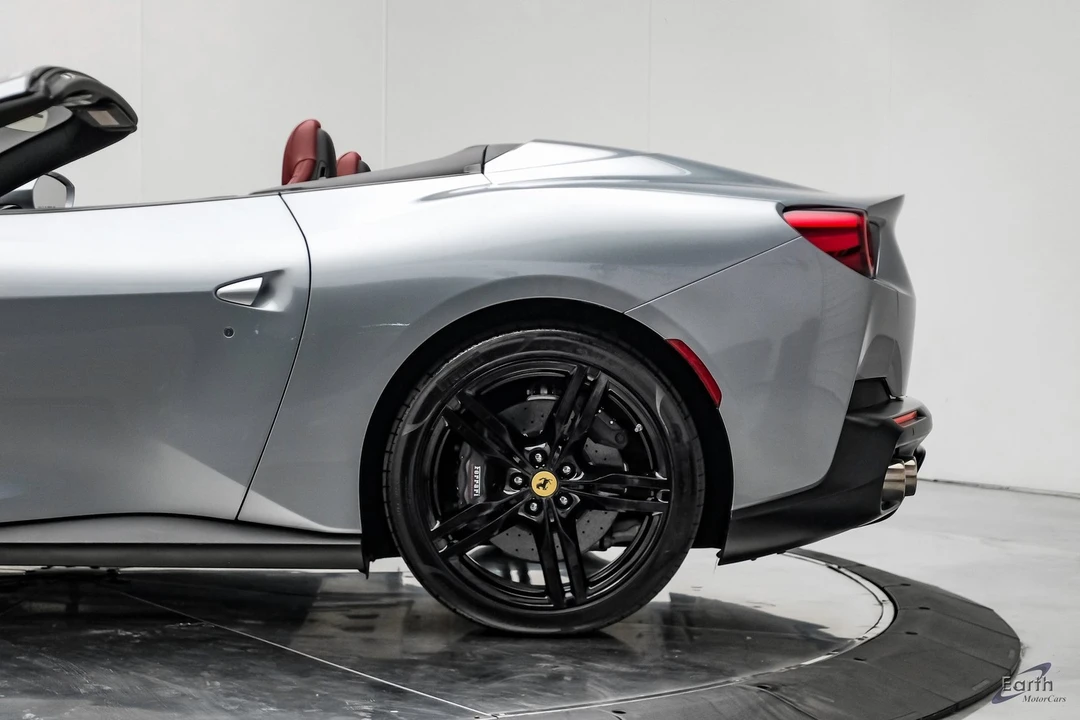 2019 Ferrari Portofino - Image 10 of 12