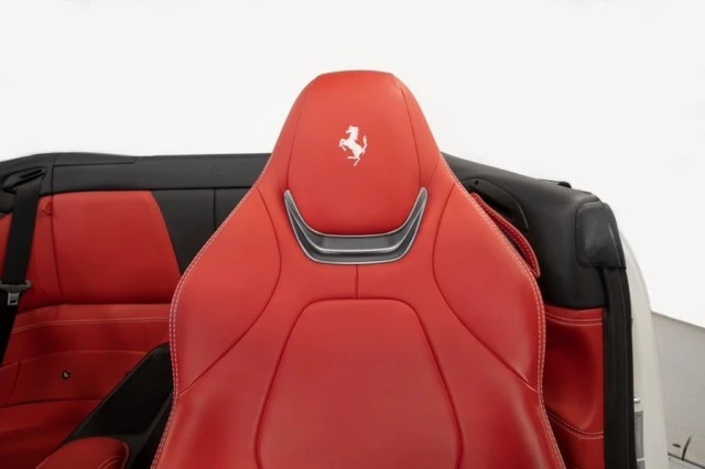 2019 Ferrari Portofino - Image 4 of 21