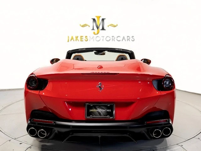 2019 Ferrari Portofino - Image 9 of 24