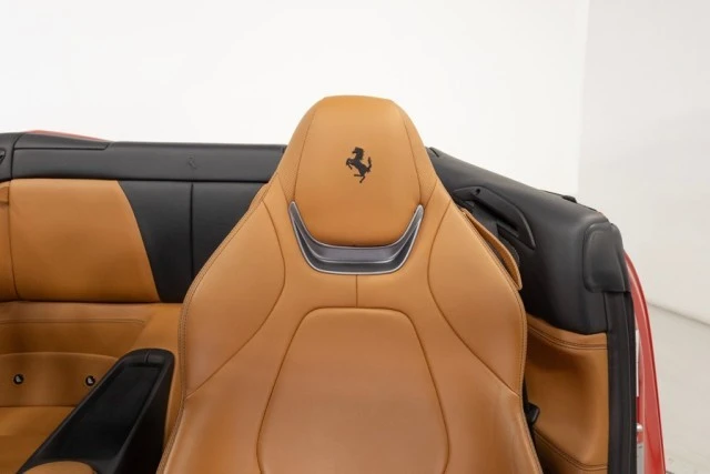 2019 Ferrari Portofino - Image 21 of 24
