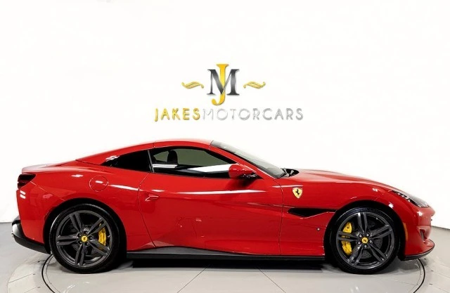 2019 Ferrari Portofino - Image 13 of 24