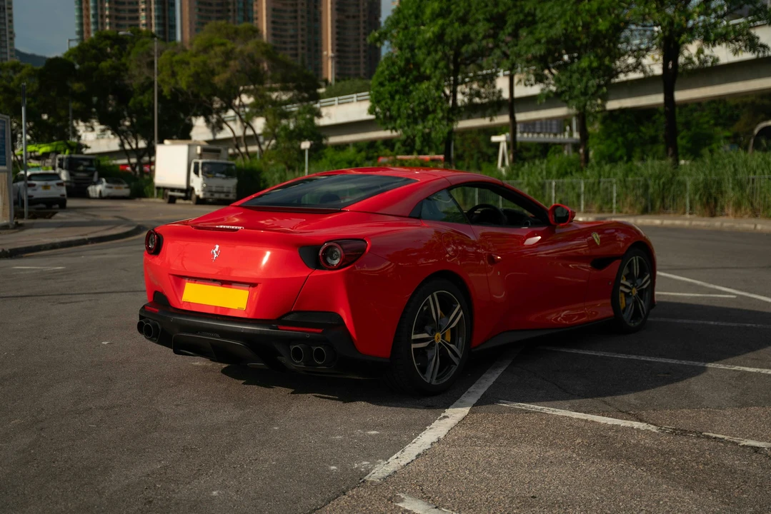2019 Ferrari Portofino - Image 5 of 21