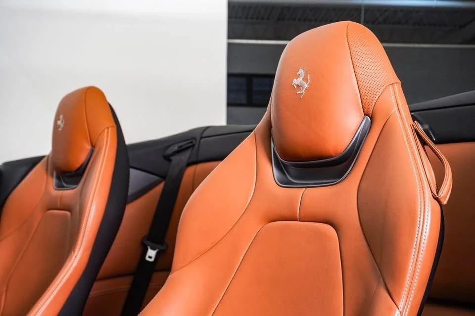 2019 Ferrari Portofino - Image 12 of 20