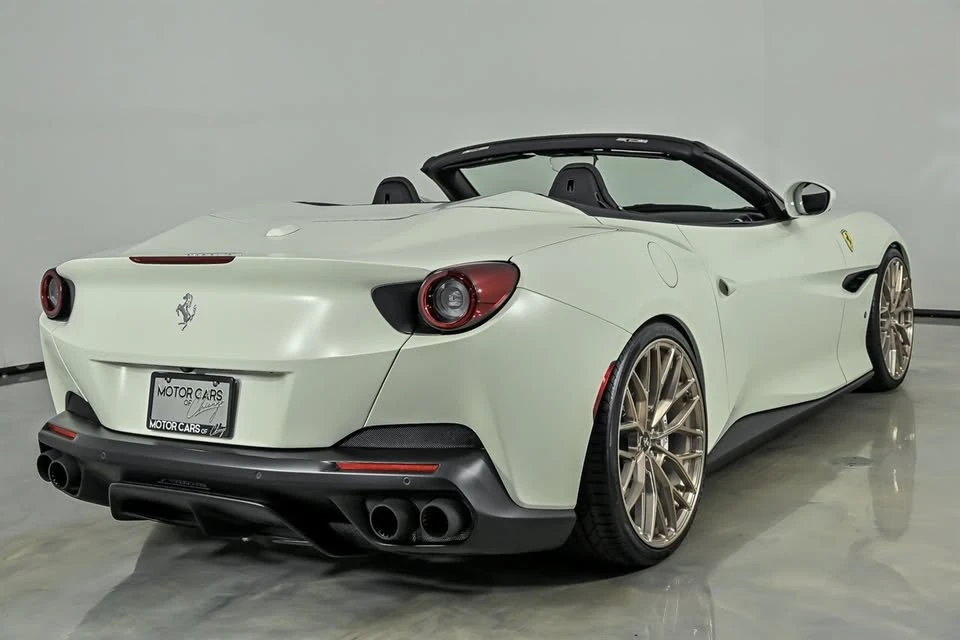2019 Ferrari Portofino - Image 9 of 20