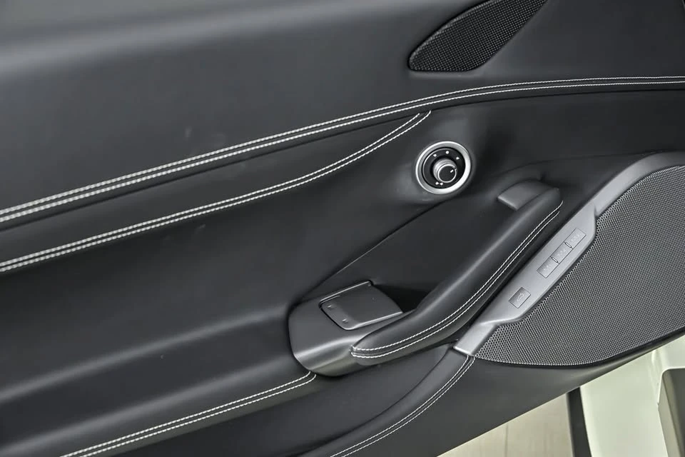 2019 Ferrari Portofino - Image 19 of 20