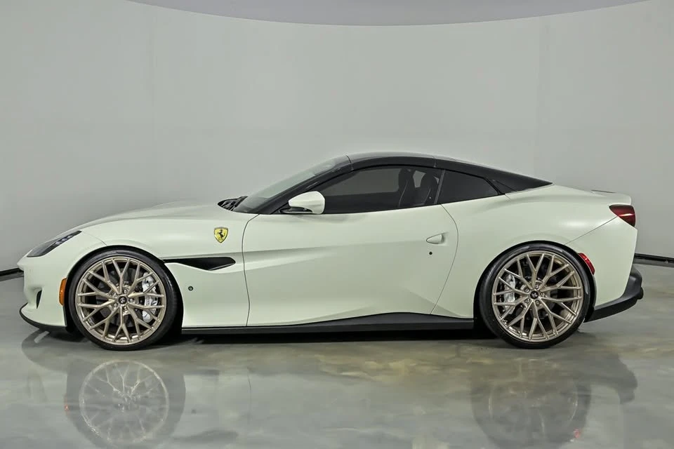 2019 Ferrari Portofino - Image 14 of 20