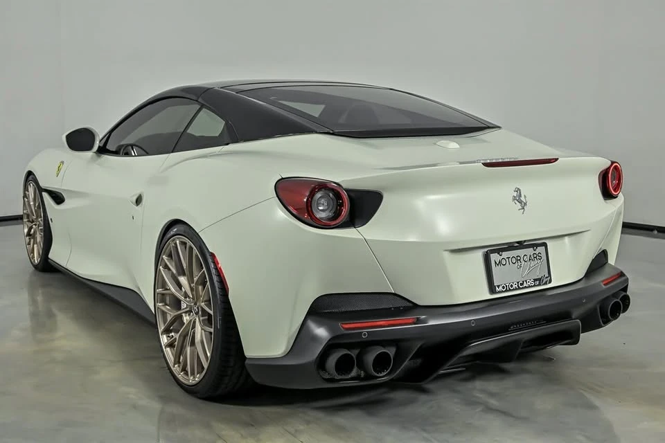 2019 Ferrari Portofino - Image 13 of 20
