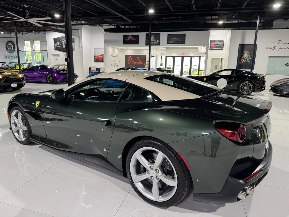 2019 Ferrari Portofino - Image 13 of 21
