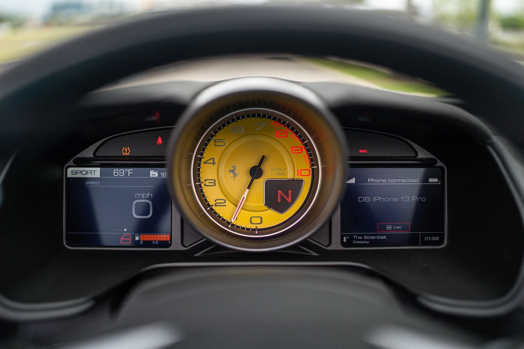 2019 Ferrari Portofino - Image 29 of 31