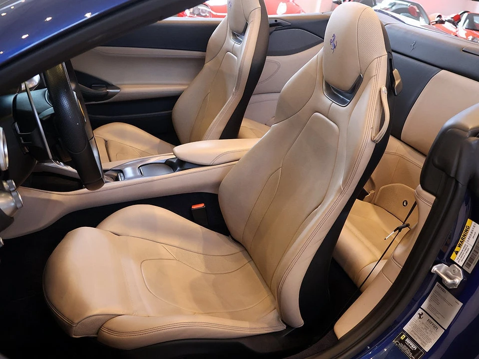 2019 Ferrari Portofino - Image 5 of 31