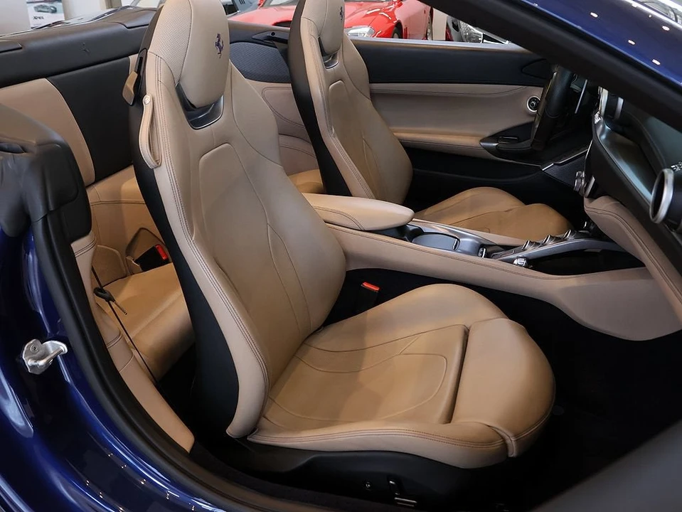 2019 Ferrari Portofino - Image 25 of 31