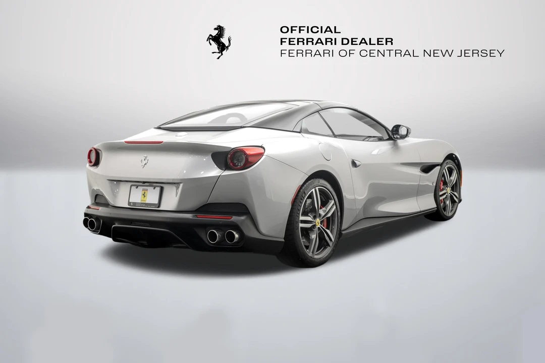 2019 Ferrari Portofino - Image 15 of 31