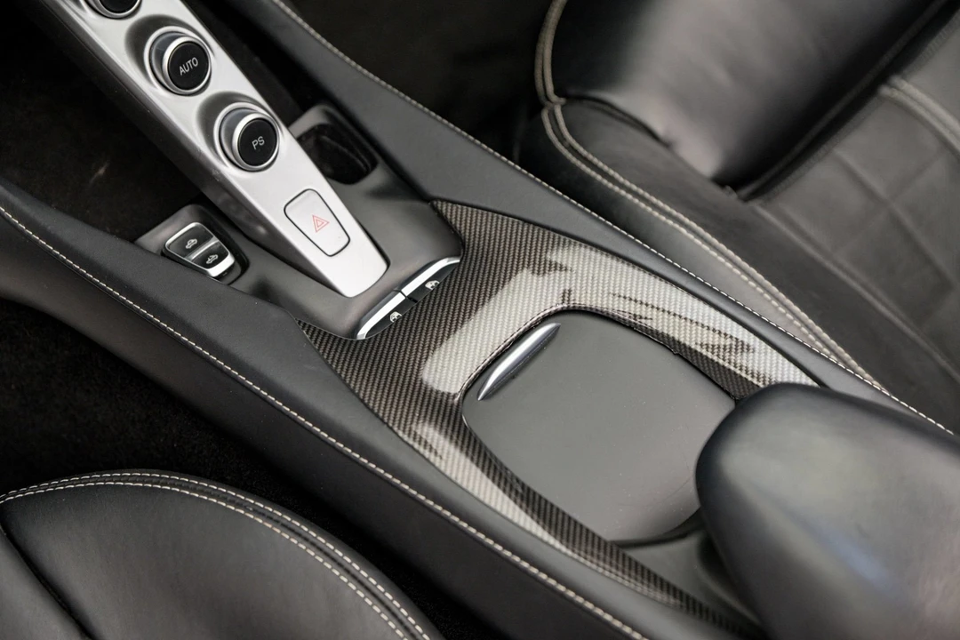 2019 Ferrari Portofino - Image 26 of 31